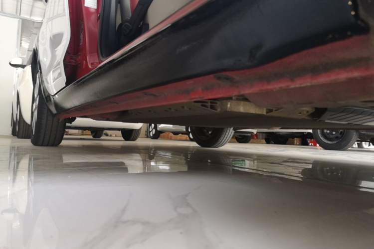 Used ORA Black Cat 2021 351 km Luxury Version Right Side Sill
