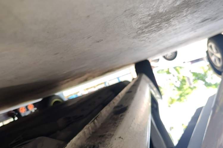 Used ORA Black Cat 2021 301 km Basic Version Right Side Sill