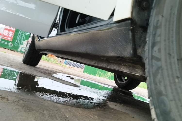 Used ORA Black Cat 2021 351 km Standard Version Right Side Sill