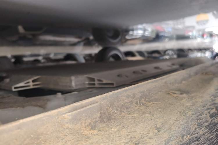 Used ORA Black Cat 2021 351 km Luxury Version Right Side Sill