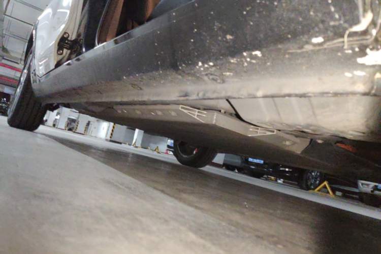 Used ORA Black Cat 2021 351 km Standard Version Right Side Sill
