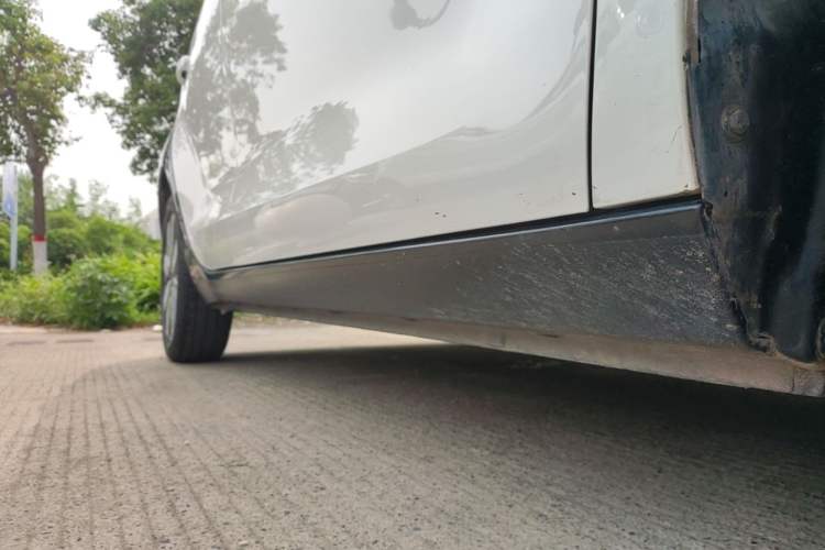 Used ORA Black Cat 2021 351 km Luxury Version Right Side Sill