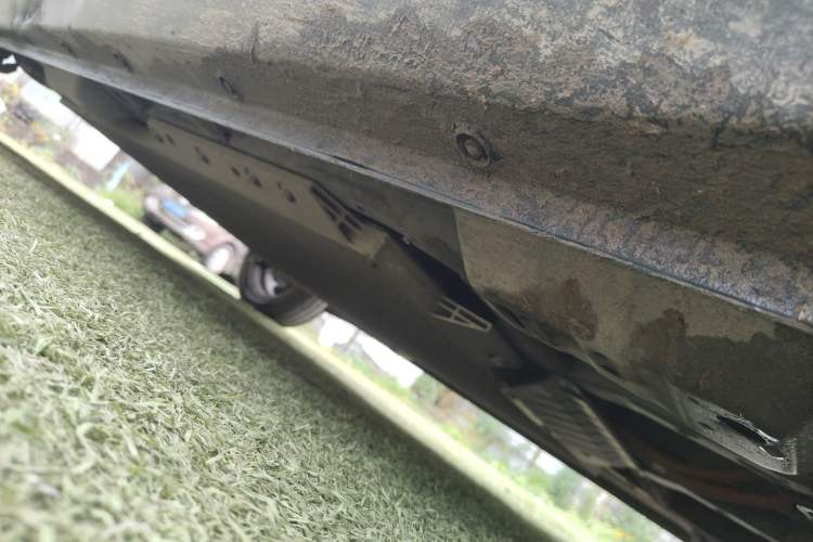 Used ORA Black Cat 2021 405 km Long-Range Version Right Side Sill
