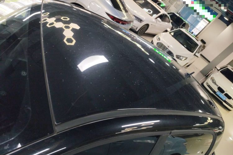 Used ORA Black Cat 2021 301 km Basic Version Roof