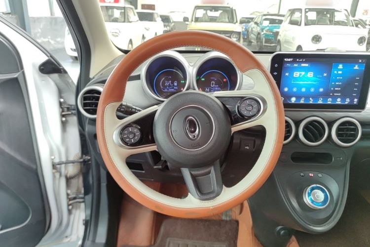 Used ORA Black Cat 2021 351 km Standard Version Steering Wheel
