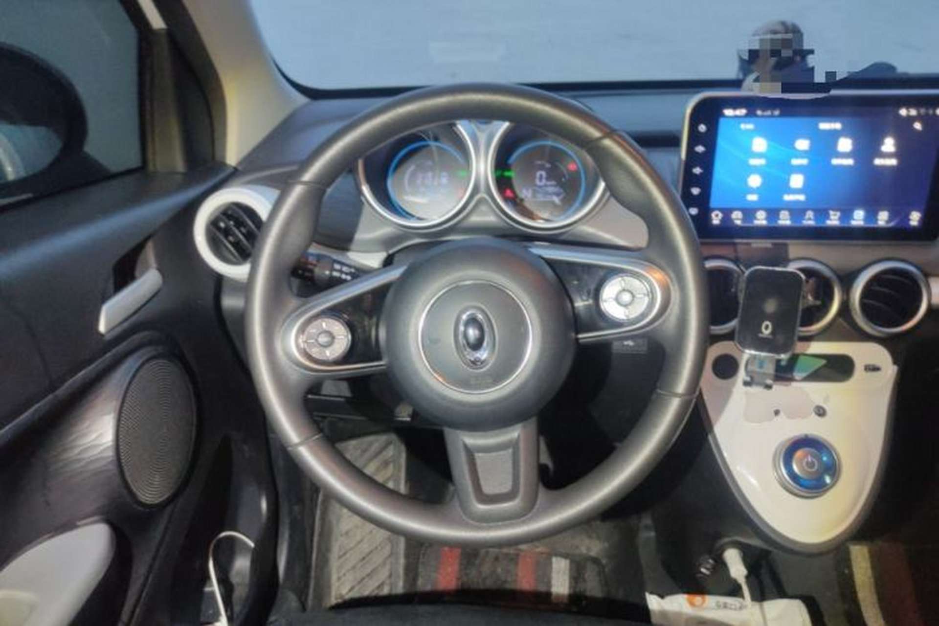 Used ORA Black Cat 2021 351 km Standard Version Steering Wheel