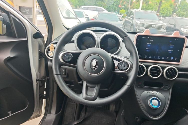 Used ORA Black Cat 2021 301 km Basic Version Steering Wheel