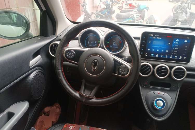 Used ORA Black Cat 2021 351 km Luxury Version Steering Wheel