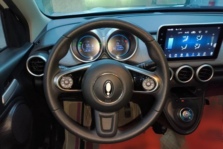 Used ORA Black Cat 2021 351 km Standard Version Steering Wheel