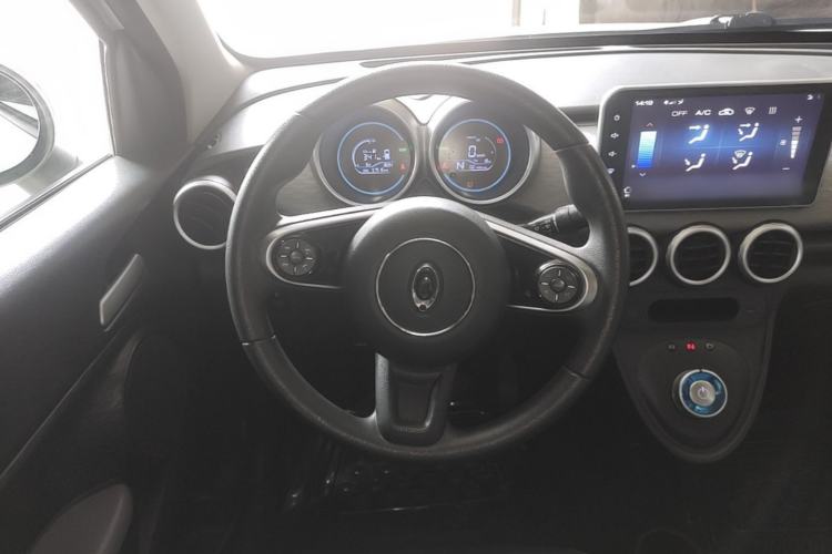 Used ORA Black Cat 2021 351 km Standard Version Steering Wheel