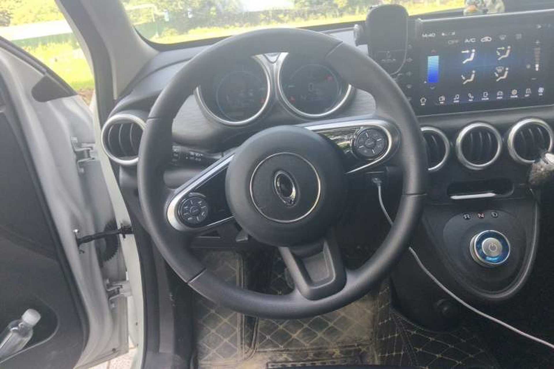 Used ORA Black Cat 2021 351 km Standard Version Steering Wheel