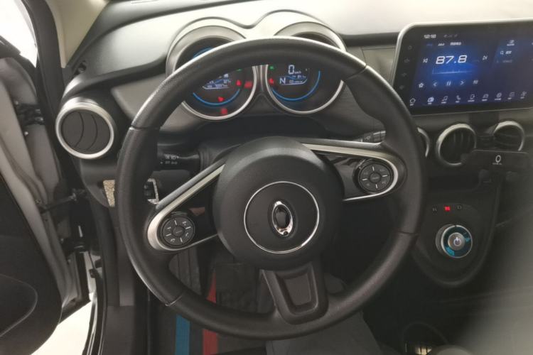 Used ORA Black Cat 2021 351 km Standard Version Steering Wheel