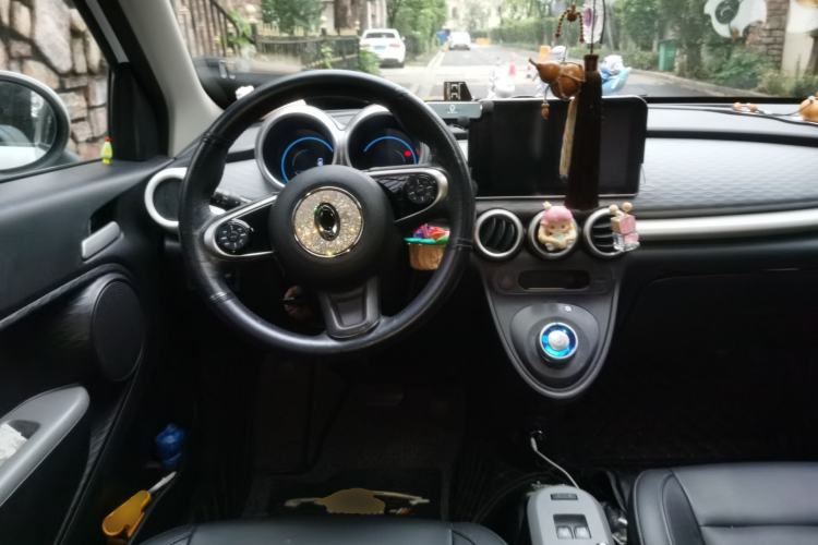 Used ORA Black Cat 2021 351 km Standard Version Steering Wheel