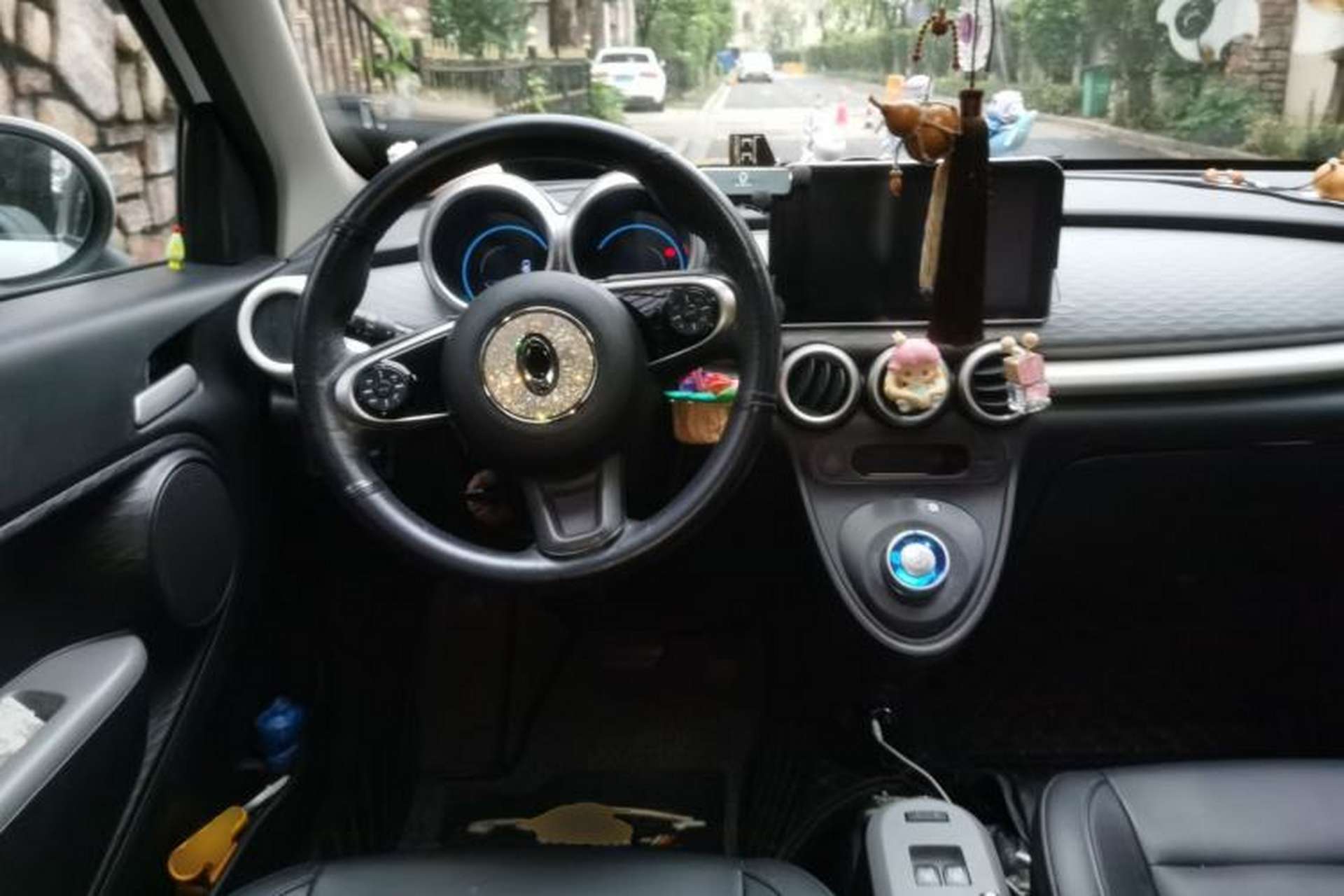 Used ORA Black Cat 2021 351 km Standard Version Steering Wheel