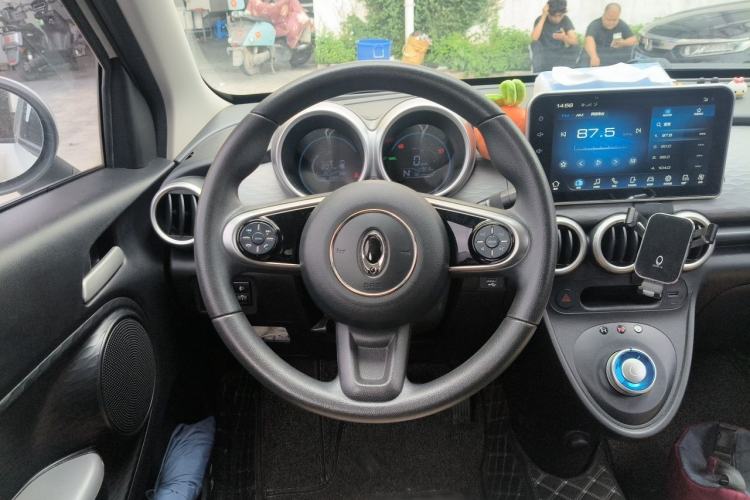 Used ORA Black Cat 2021 351 km Standard Version Steering Wheel