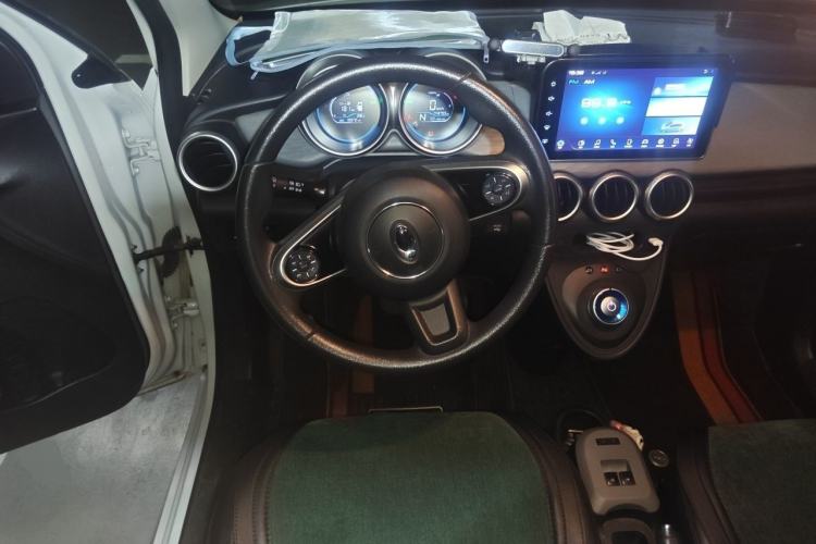 Used ORA Black Cat 2021 301 km Basic Version Steering Wheel