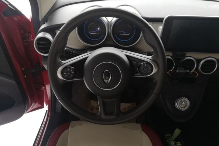 Used ORA Black Cat 2021 351 km Luxury Version Steering Wheel
