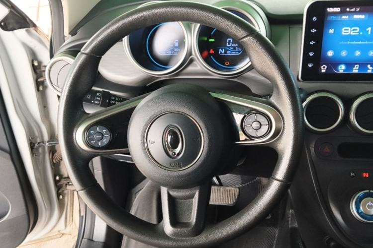 Used ORA Black Cat 2021 351 km Standard Version Steering Wheel