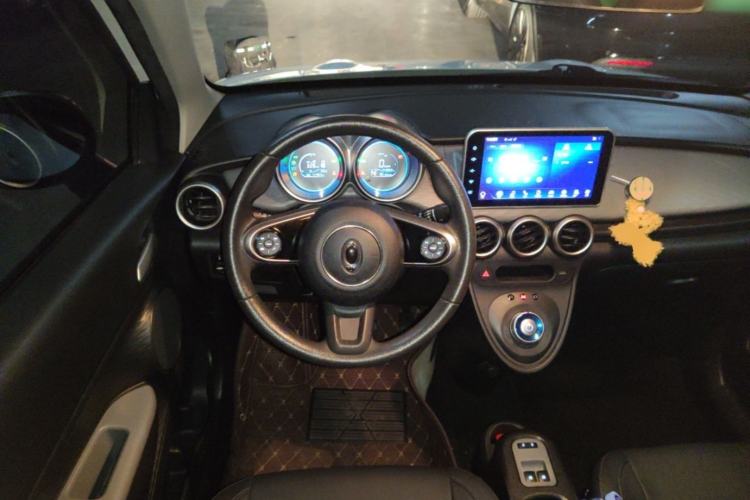 Used ORA Black Cat 2021 351 km Standard Version Steering Wheel