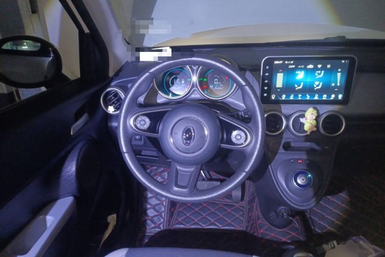 Used ORA Black Cat 2021 351 km Luxury Version Steering Wheel