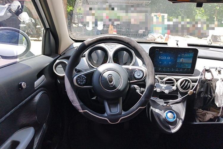 Used ORA Black Cat 2021 351 km Luxury Version Steering Wheel