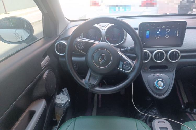 Used ORA Black Cat 2021 301 km Basic Version Steering Wheel