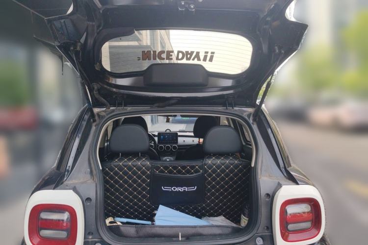 Used ORA Black Cat 2021 351 km Standard Version Trunk