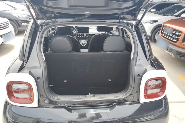 Used ORA Black Cat 2021 351 km Standard Version Trunk