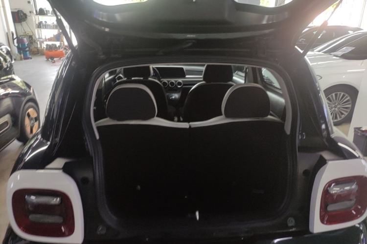 Used ORA Black Cat 2021 351 km Luxury Version Trunk