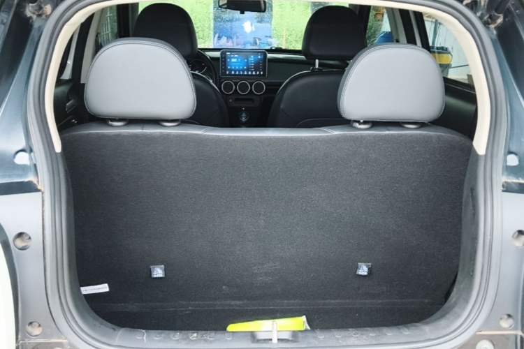 Used ORA Black Cat 2021 351 km Standard Version Trunk