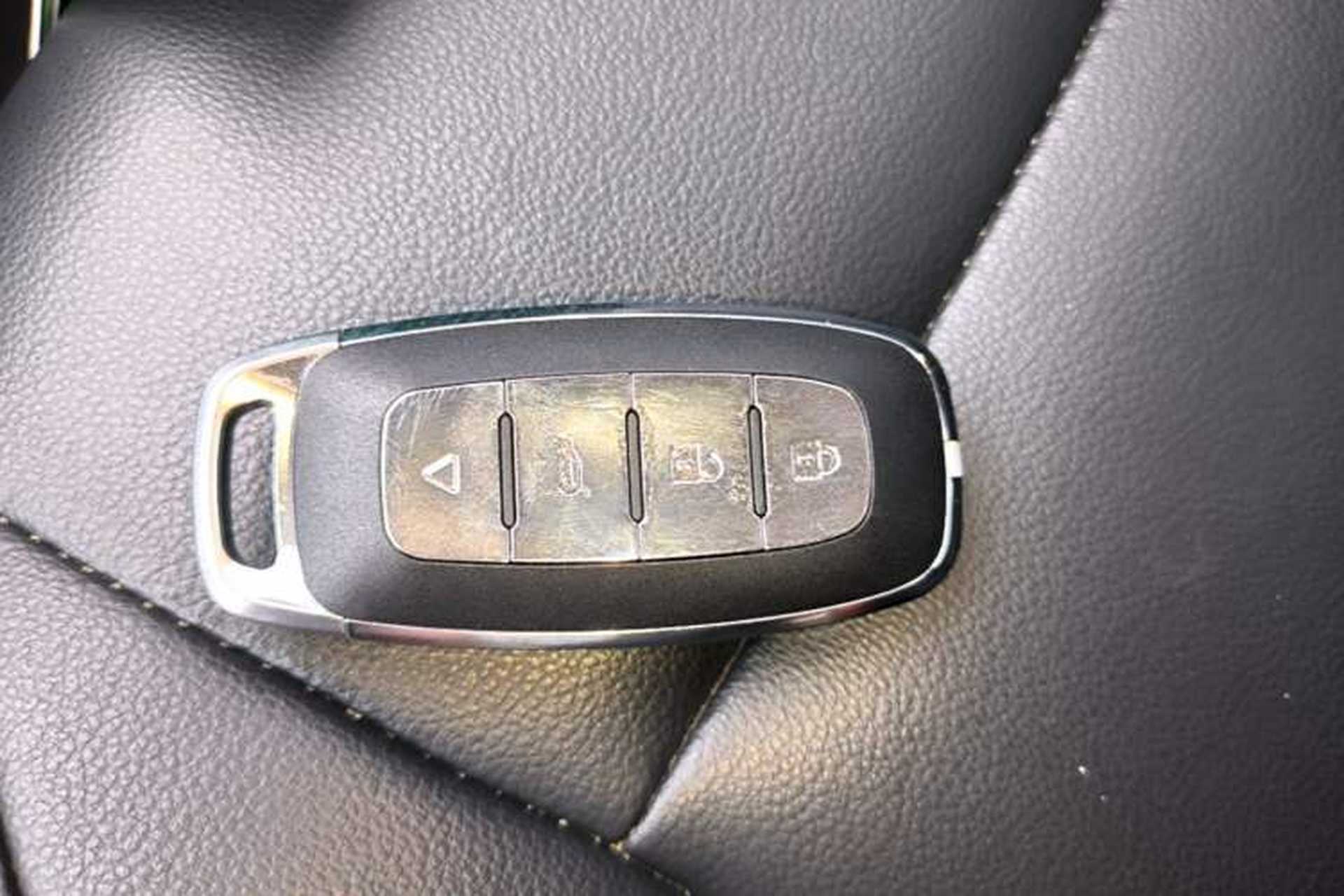 Used ORA Black Cat 2021 351 km Standard Version Vehicle Key