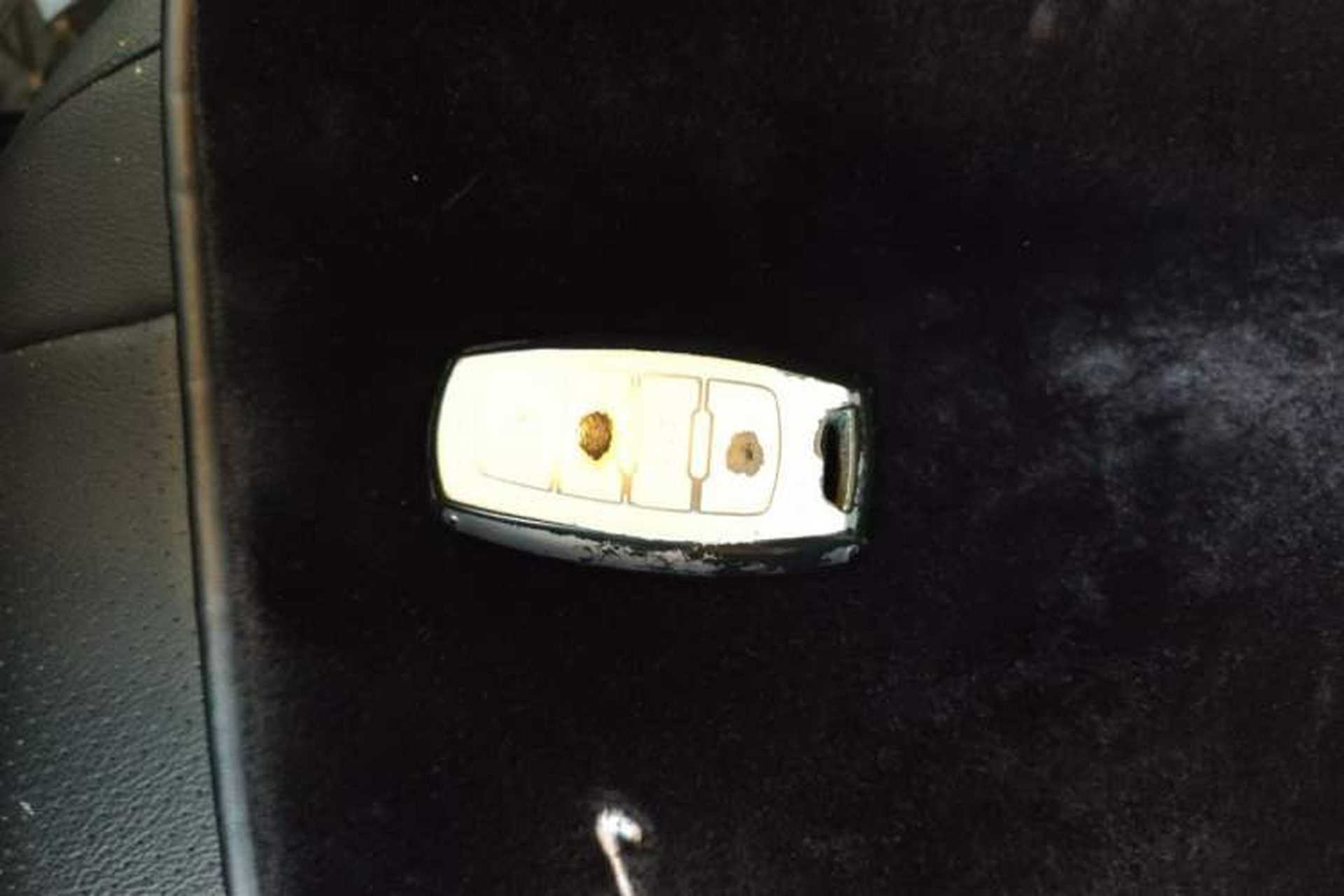 Used ORA Black Cat 2021 301km Cute Pet Edition Vehicle Key