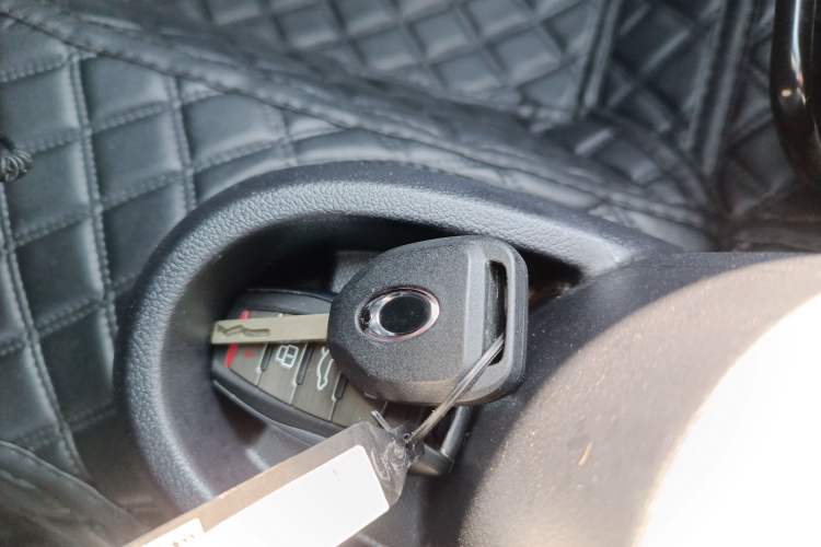 Used ORA Black Cat 2021 405 km Long-Range Version Vehicle Key