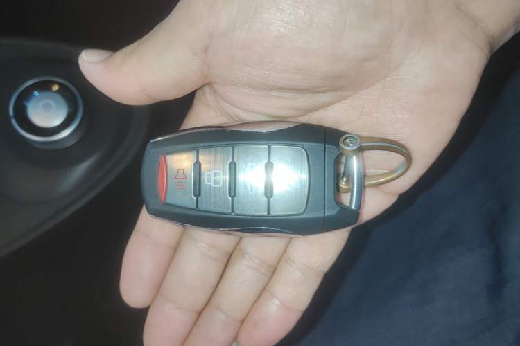 Used ORA Black Cat 2021 351 km Standard Version Vehicle Key