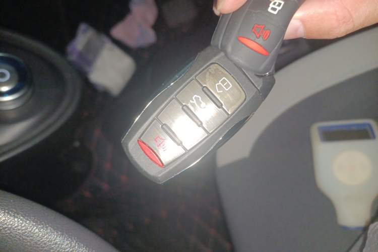 Used ORA Black Cat 2021 351 km Luxury Version Vehicle Key