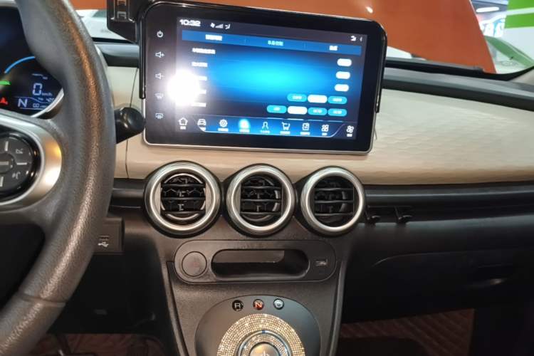 Used ORA Black Cat 2021 351 km Luxury Version Audio And AC Panel