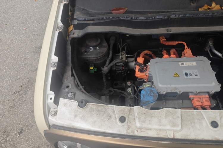 Used ORA Black Cat 2021 351 km Luxury Version Engine Bay Right