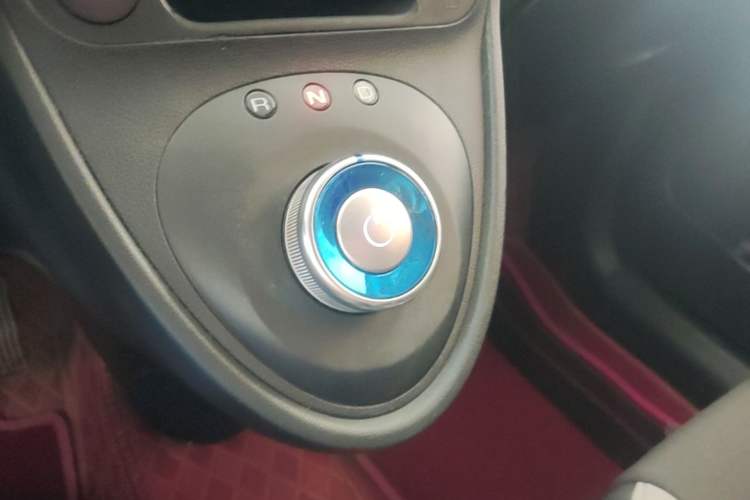 Used ORA Black Cat 2021 351 km Luxury Version Gear Lever