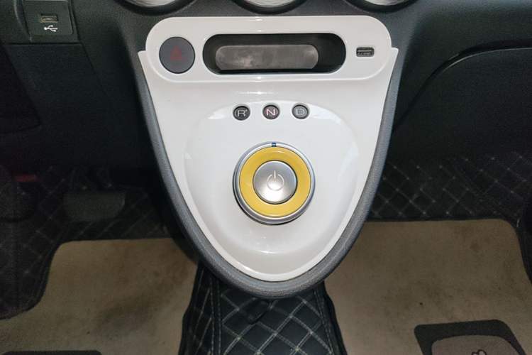 Used ORA Black Cat 2021 351 km Luxury Version Gear Lever