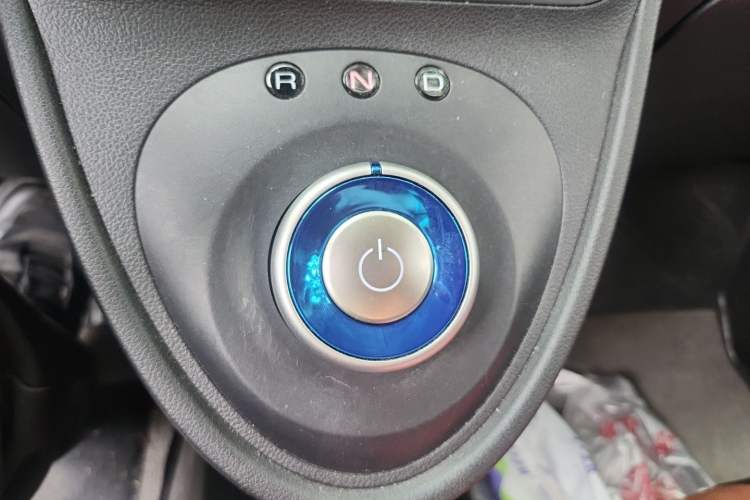 Used ORA Black Cat 2021 351 km Luxury Version Gear Lever