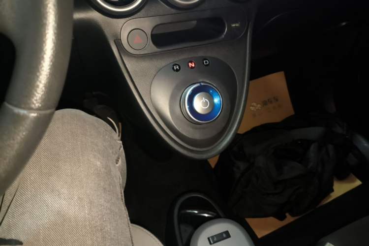 Used ORA Black Cat 2021 351 km Luxury Version Gear Lever