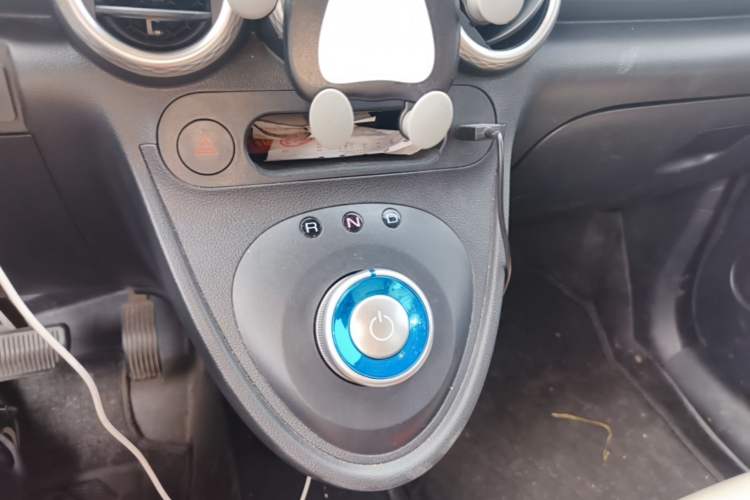 Used ORA Black Cat 2021 351 km Luxury Version Gear Lever