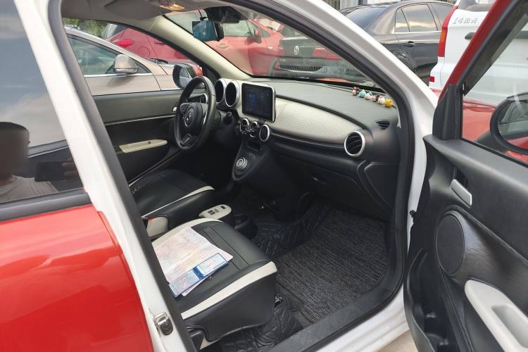 Used ORA Black Cat 2021 351 km Luxury Version Interior 11