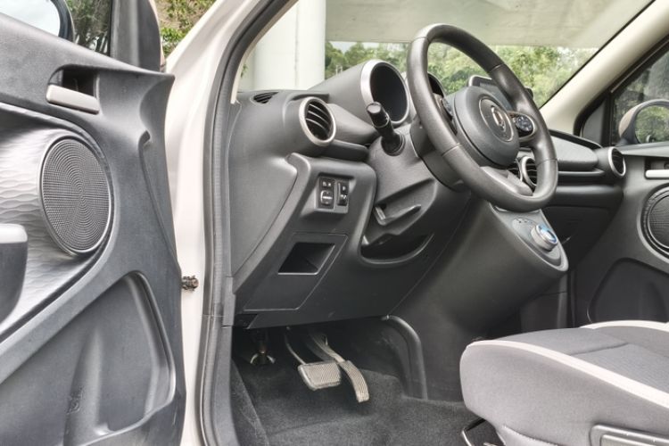 Used ORA Black Cat 2021 351 km Luxury Version Interior 2