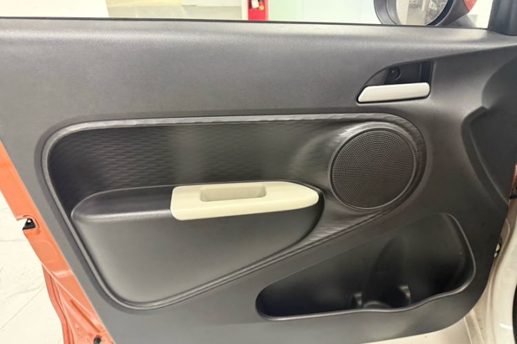 Used ORA Black Cat 2021 351 km Luxury Version Interior 3
