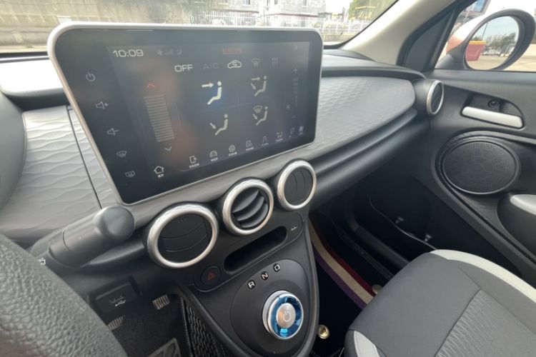 Used ORA Black Cat 2021 351 km Luxury Version Interior 4