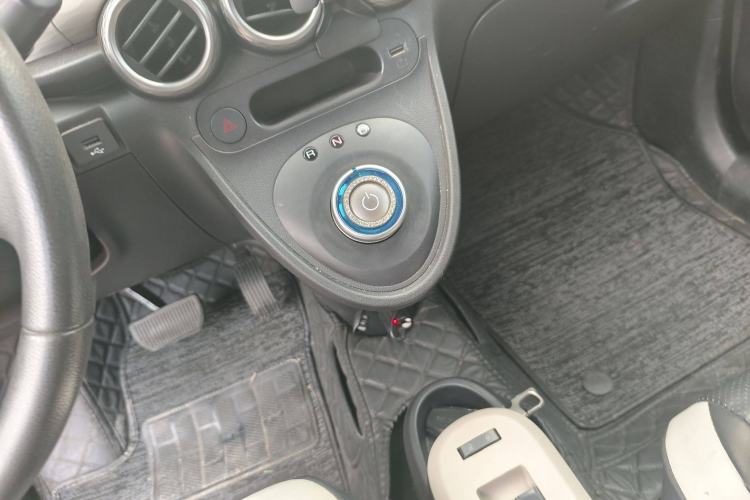 Used ORA Black Cat 2021 351 km Luxury Version Interior 5