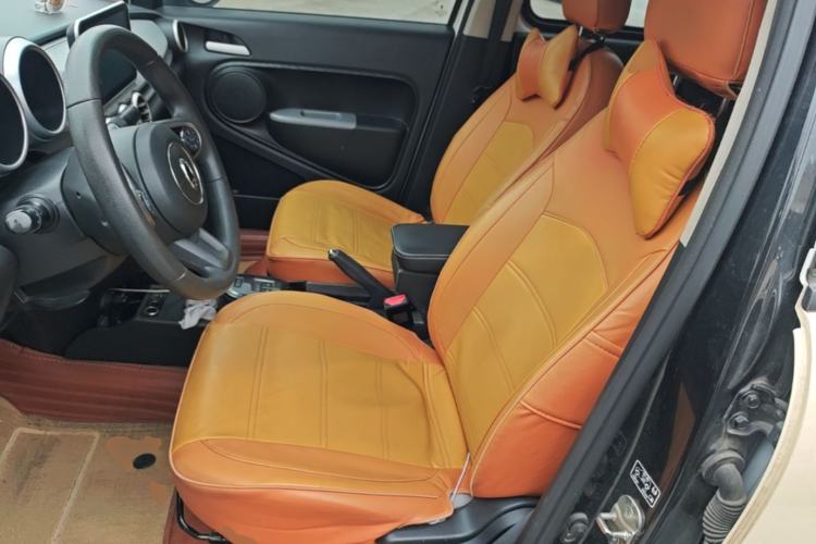 Used ORA Black Cat 2021 301 km Basic Version Left Front Seat