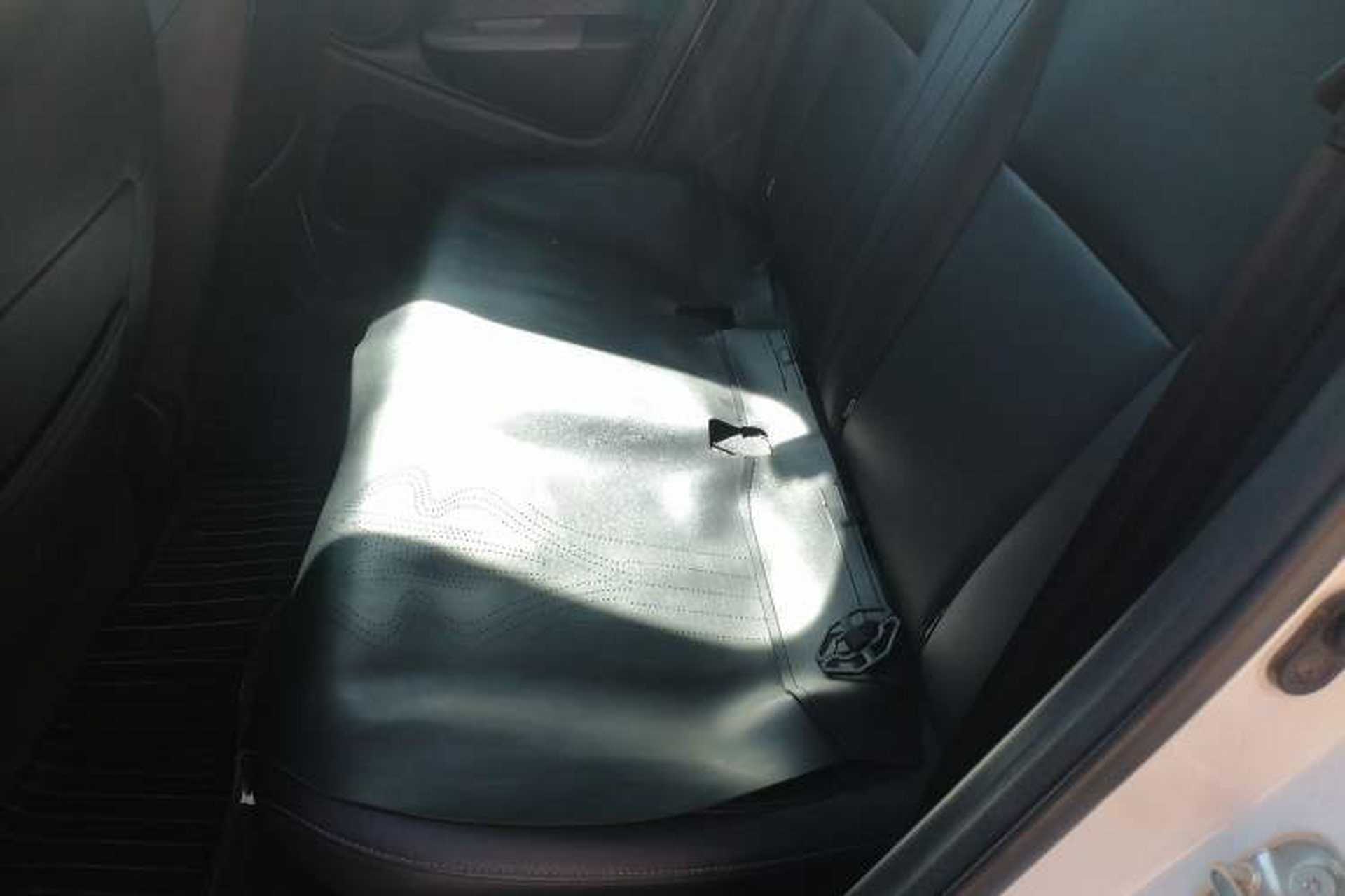 Used ORA Black Cat 2021 405 km Long-Range Version Left Rear Seat