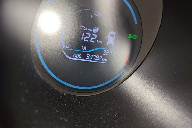 Used ORA Black Cat 2021 351 km Luxury Version Odometer Close Up